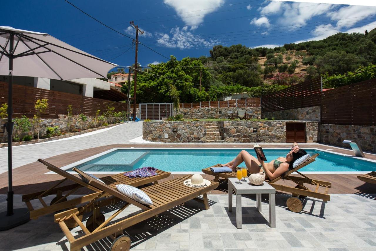 Tzouganos Villa Sfinárion Buitenkant foto