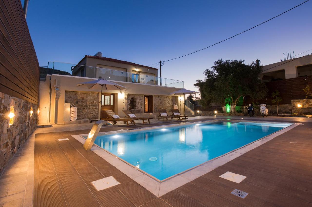 Tzouganos Villa Sfinárion Buitenkant foto