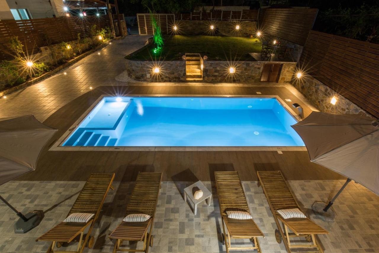 Tzouganos Villa Sfinárion Buitenkant foto