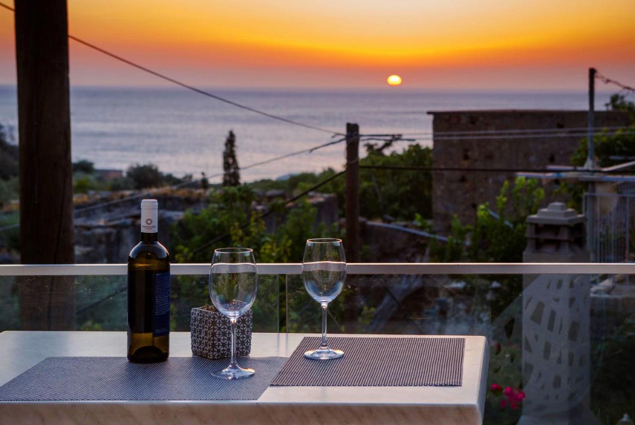 Tzouganos Villa Sfinárion Buitenkant foto